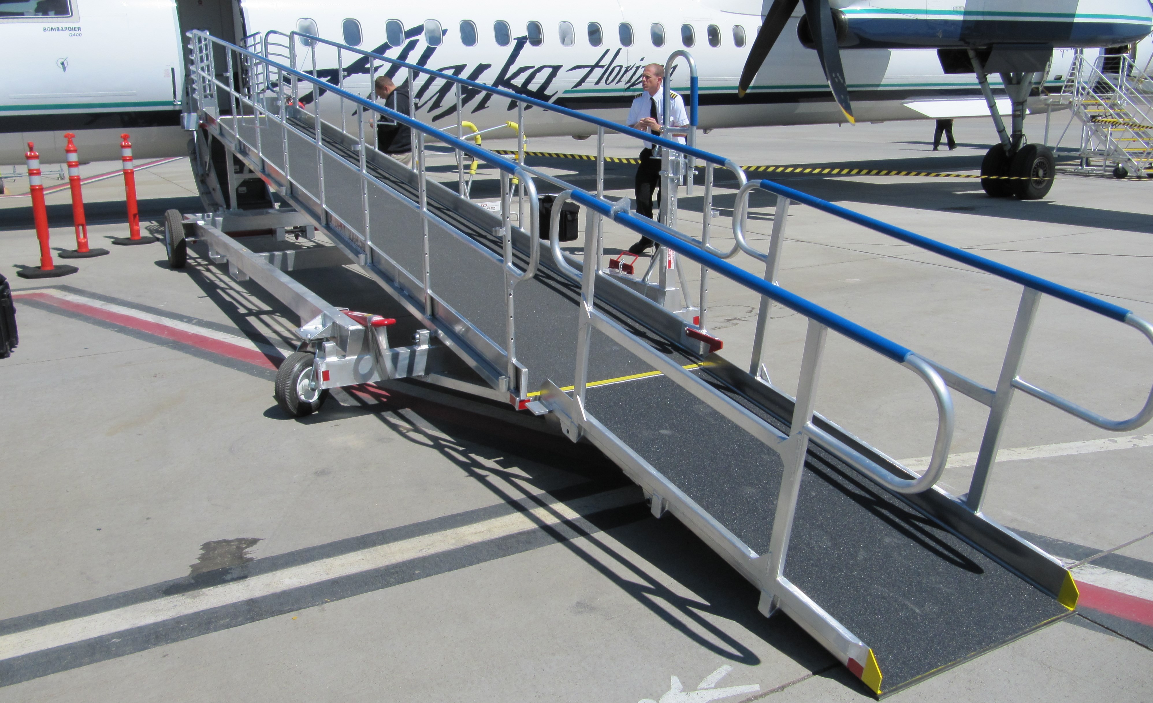 Q-400 Boarding System | KCI Turboway